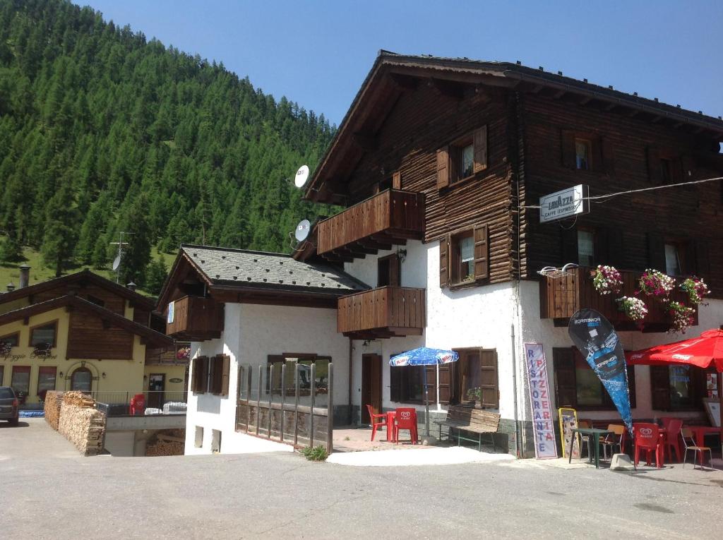 MOTA hotel