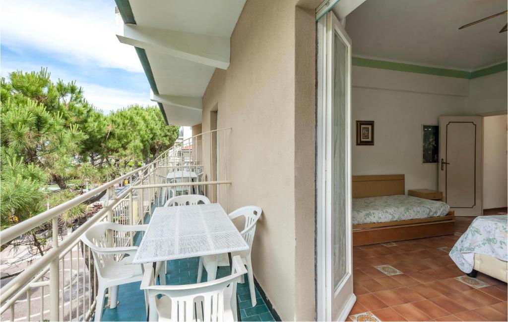1 Bedroom Stunning Apartment In Cattolica