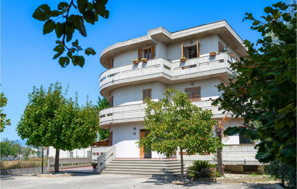 3 Bedroom Gorgeous Home In St,egidio Alla Vibrata