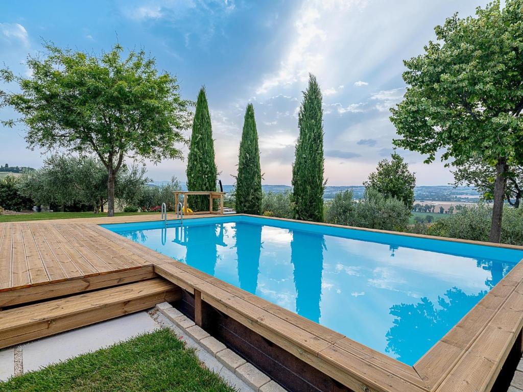 Pleasant apartment with pool