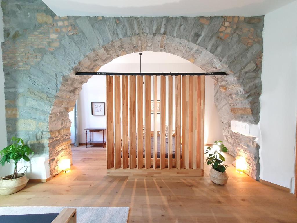 L'Arco Trieste studio living 5
