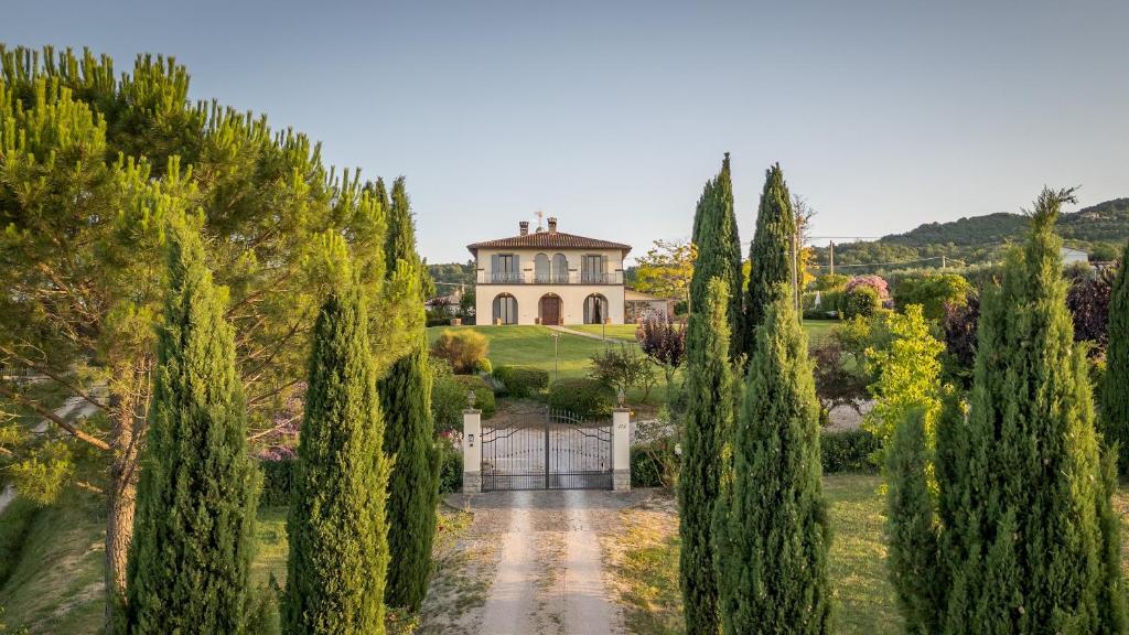 ASSISI WHITE COTTAGE 10, Emma Villas