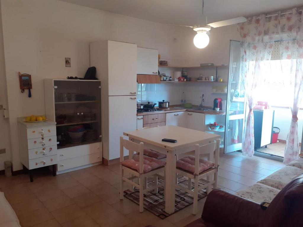 Appartamento familiare spazioso e completo vicino al mare