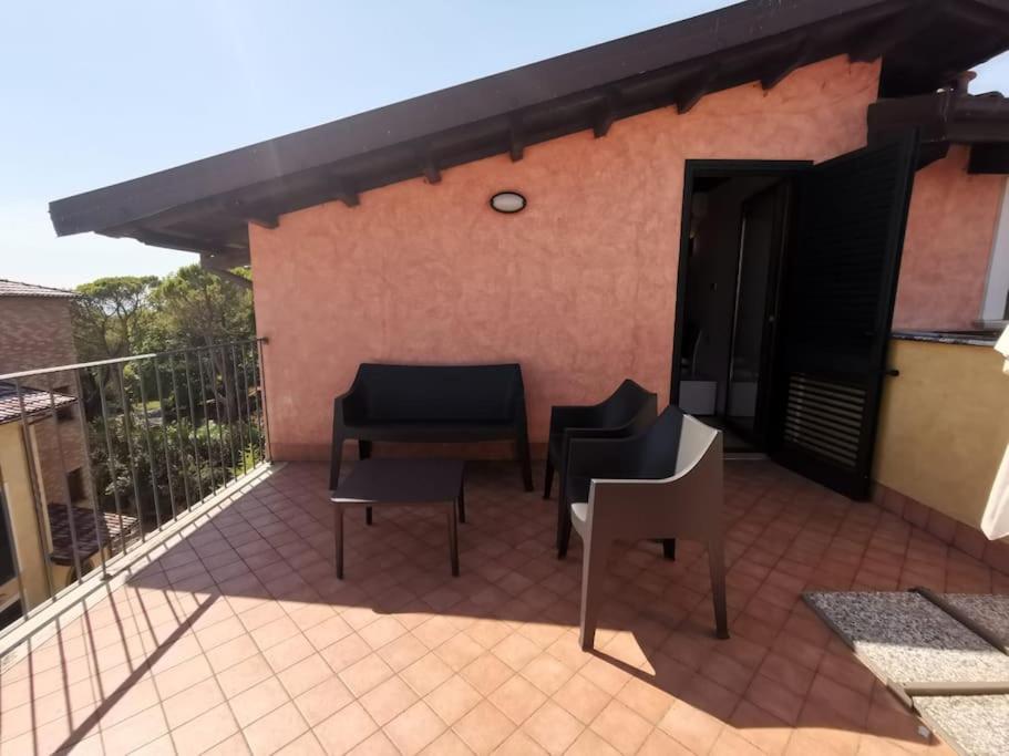 Borgo il Castello - appartamento vista piscina e mare