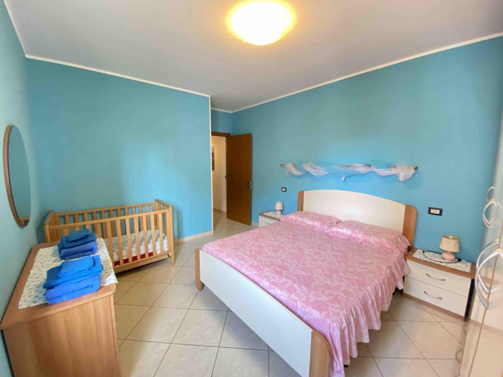 Bright Apartment 300 m from sea