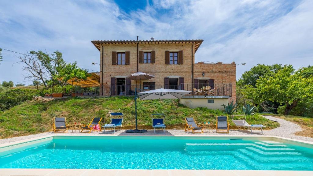 CASA EUSEBIA 8&2, Emma Villas