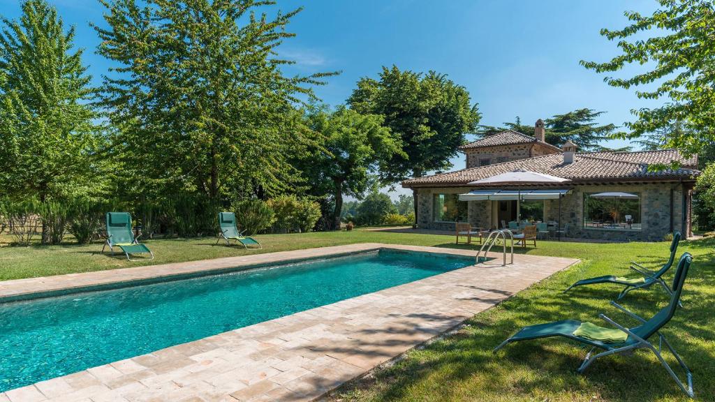 CASALE DEI TIGLI 8, Emma Villas