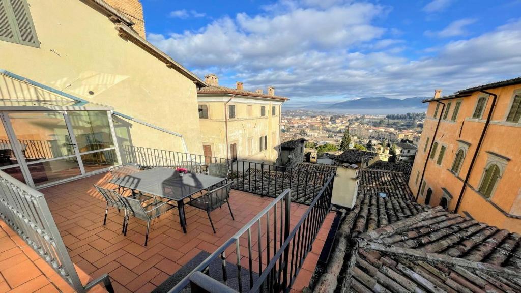Central Spoleto 6 guests apt with terrace