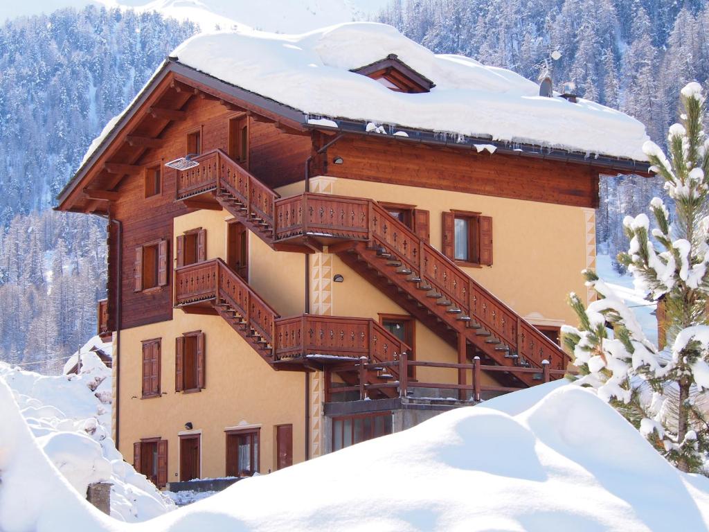 Chalet Charm