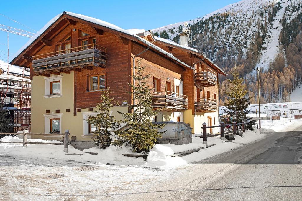Chalet Sunshine