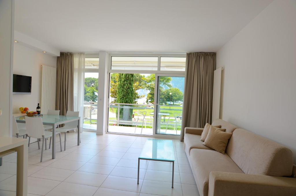 Club Nautico - Phoenix Studio Lake View