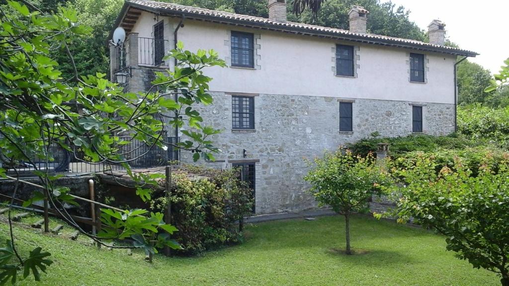 Luxury Countryhouse Valfabbrica "Colle dei Massi"