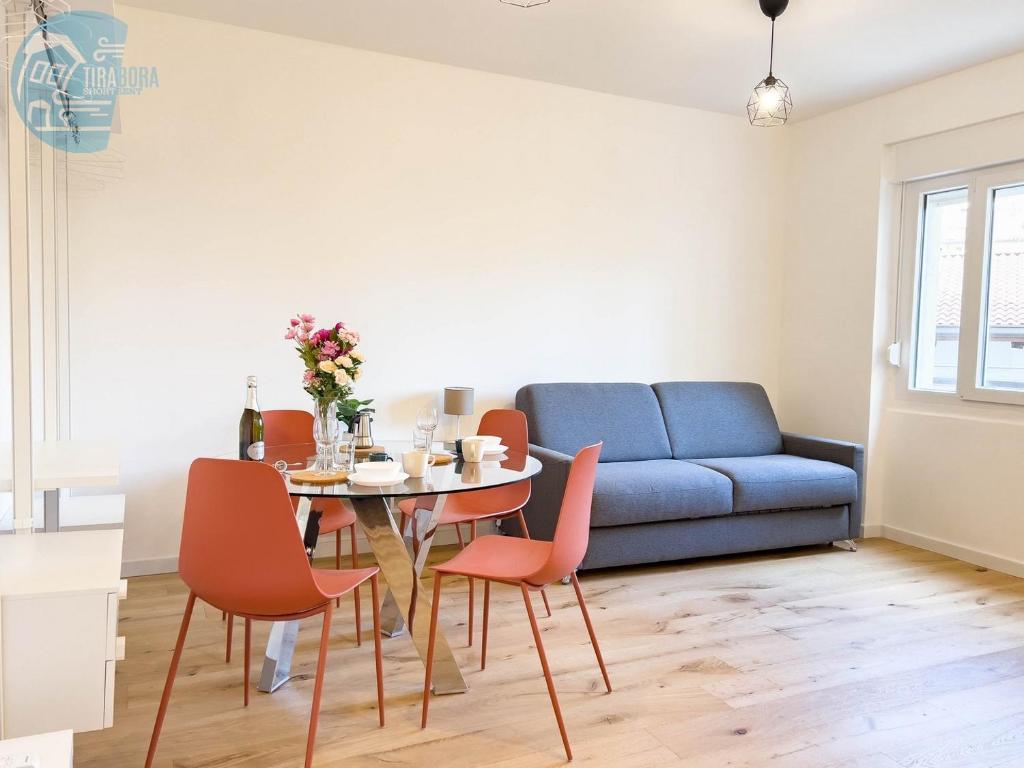 Economo B1 Tirabora Short Rent