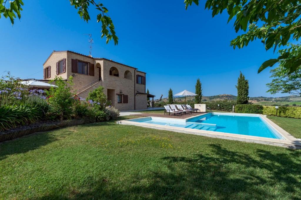 CASALE ROSY 6&2, Emma Villas