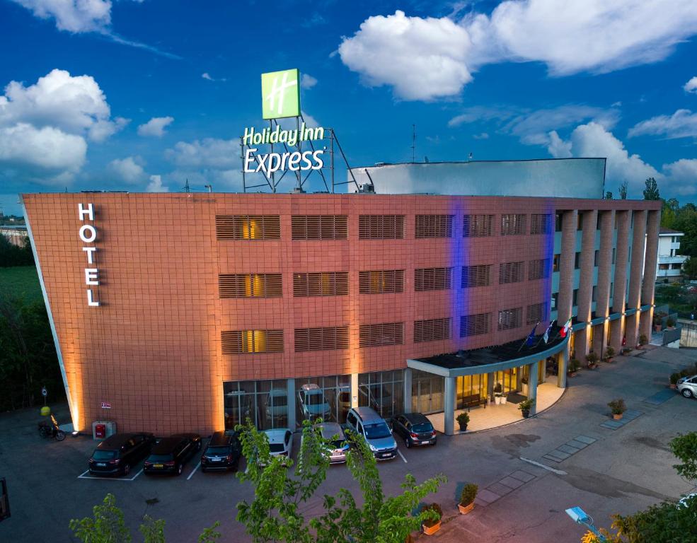 Holiday Inn Express Parma, an IHG Hotel