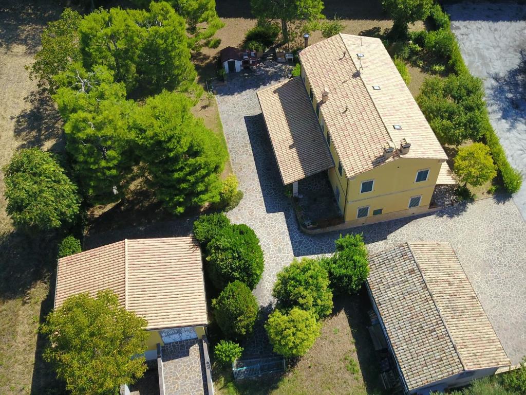 Luxurious Villa in San Sabino Mountain View