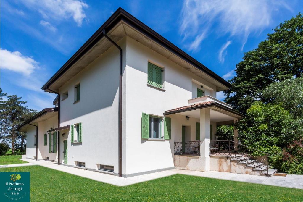 Il Profumo dei Tigli R&B, elegante casa nuova a Formigine