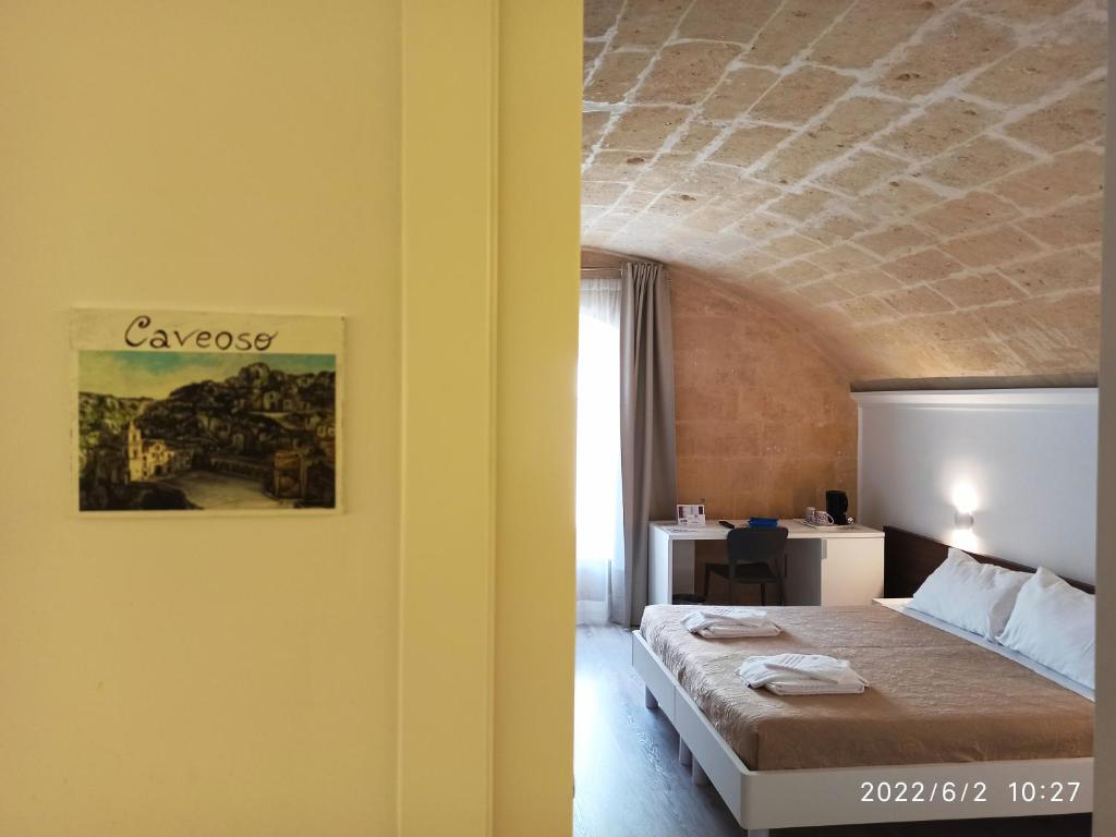 In & Out Matera