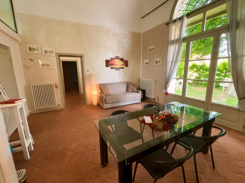 Intero appartamento con giardino in Palazzo del 1600