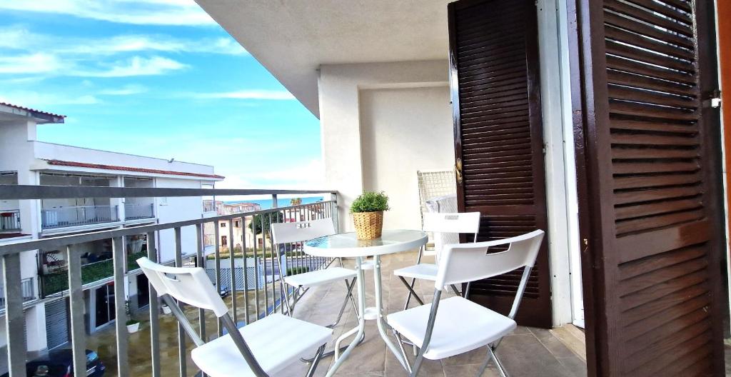 Italian coastal escape - 5 minutes from the sea