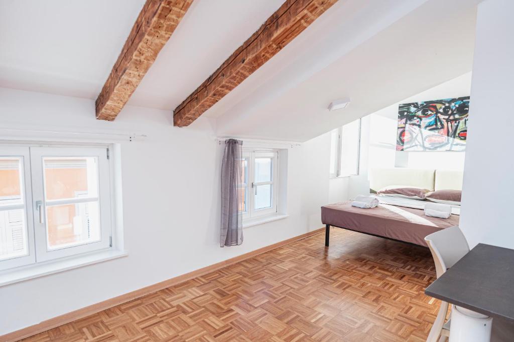 Hurban Apartments Venezian