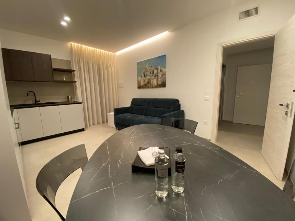 Lenuccia Home