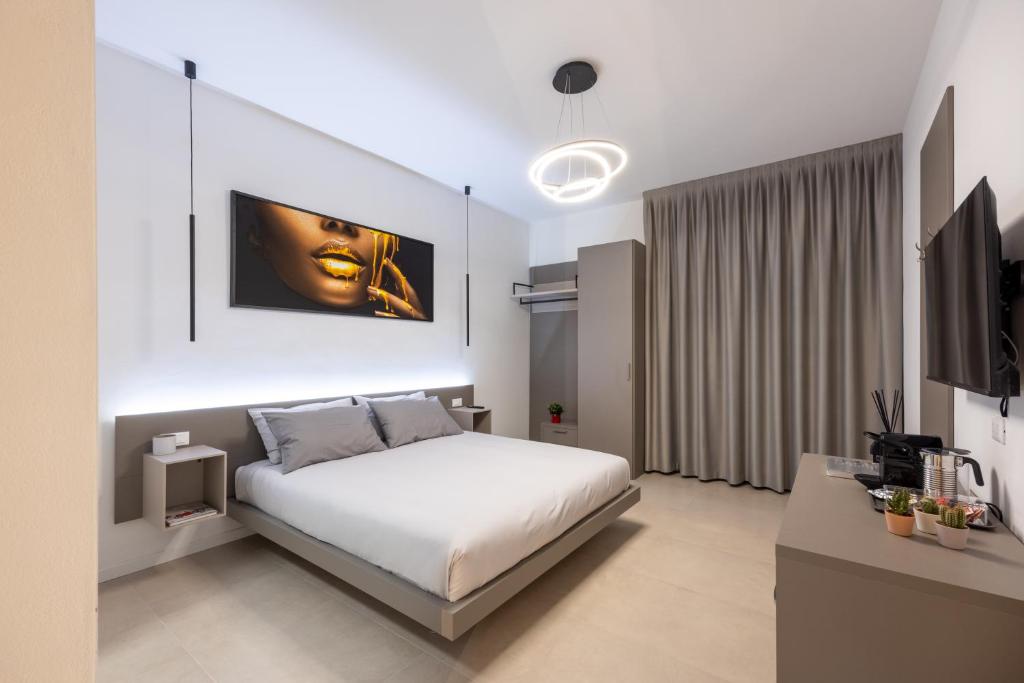 Luxury Station Suite