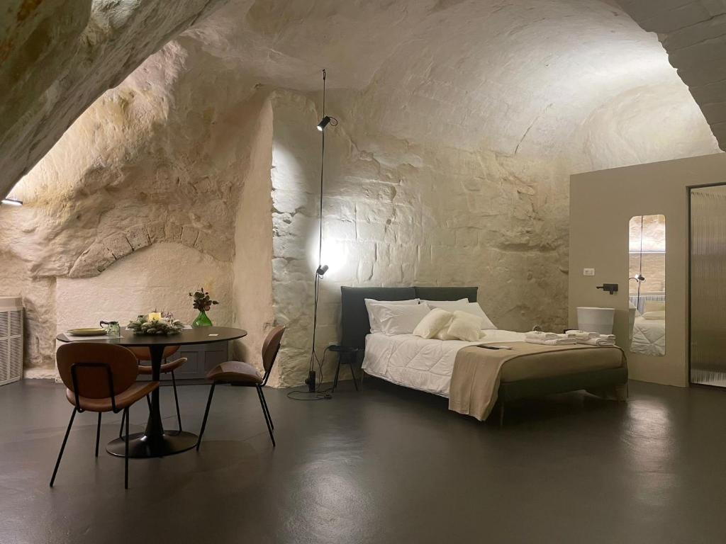 Marsili Suite