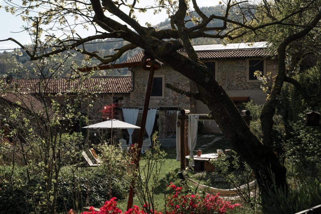 Baita nel Borgo Naturas con piscina idromassaggio privata e gratuita