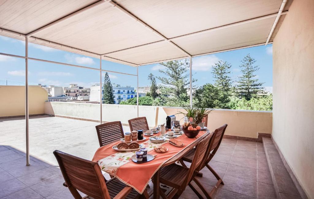 Sunrise Apartements - Sky