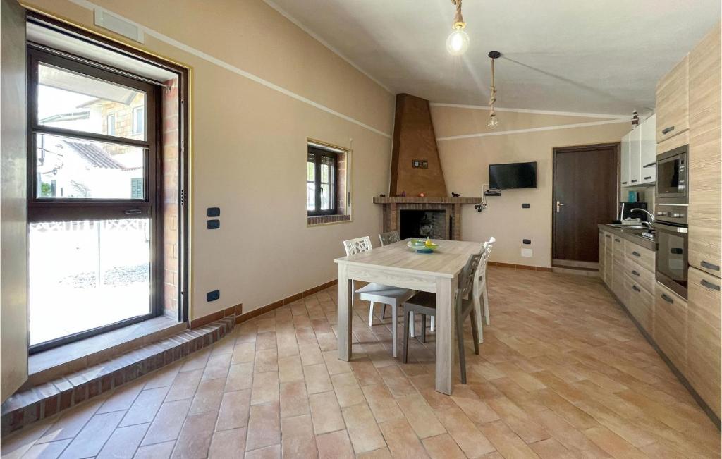 Gorgeous Home In Pisticci With Wifi