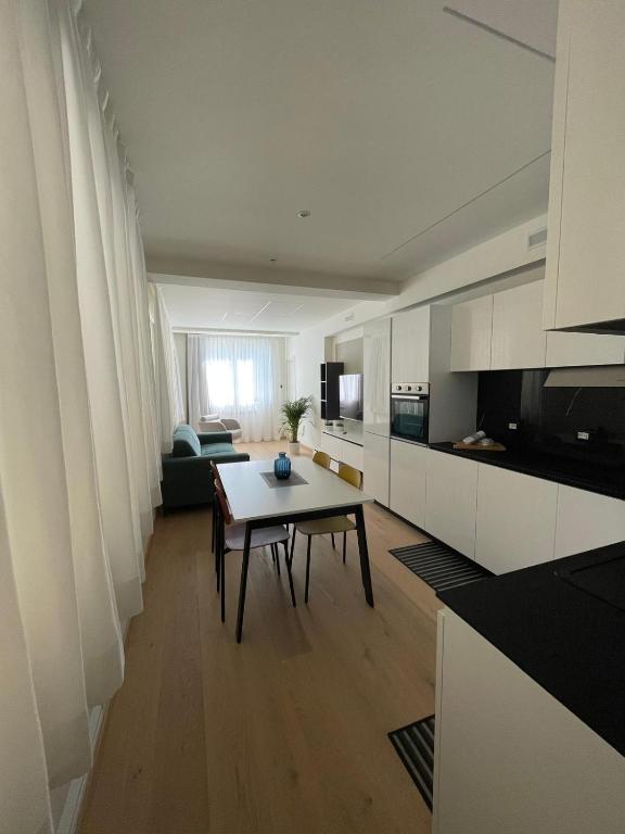 Galleria 122 - Nuovo bilocale in centro sul Lungomare