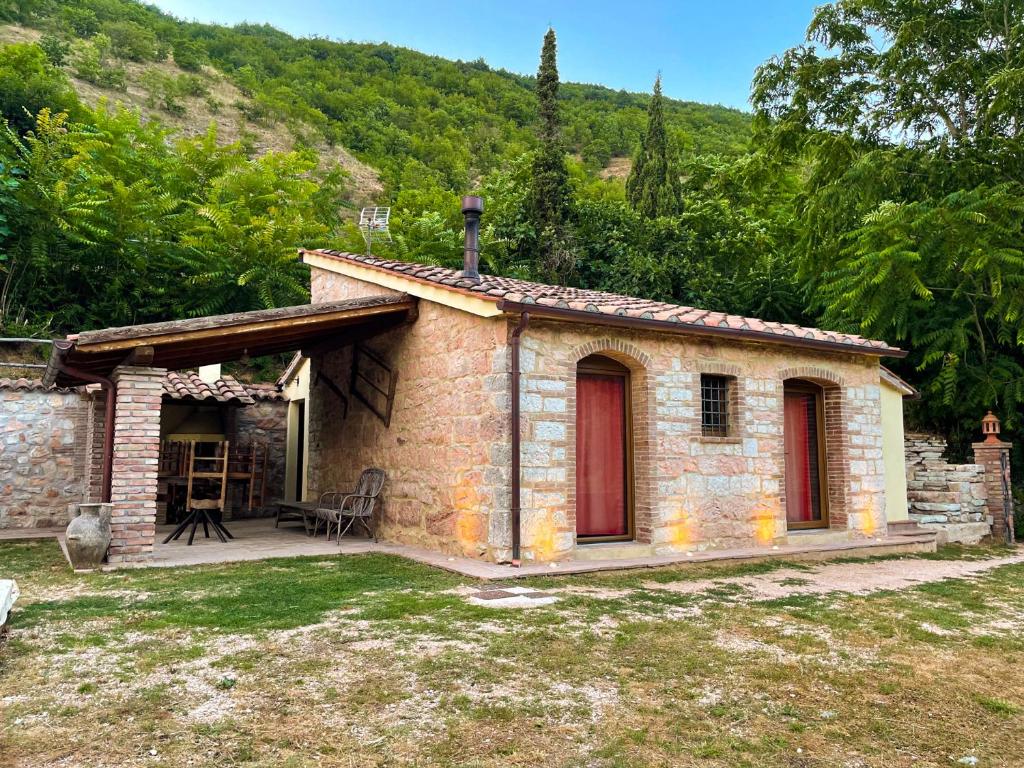 Piccolo Angolo di Paradiso, Sigillo, Montecucco