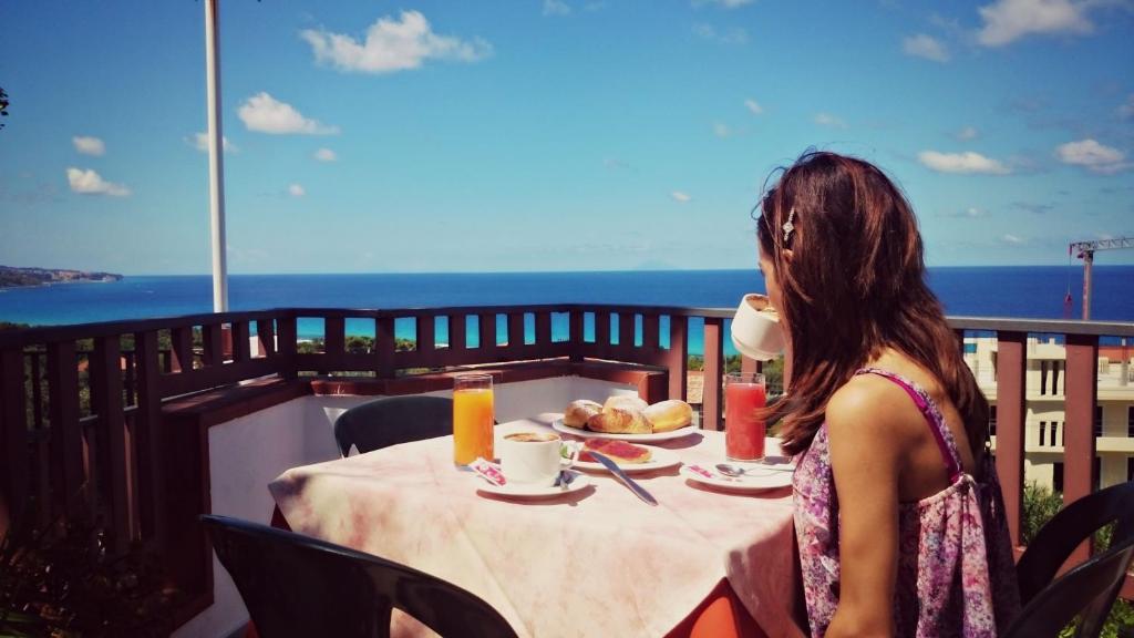 San Carlo - Terrazzo sul Mare con Ristorante e Pizzeria