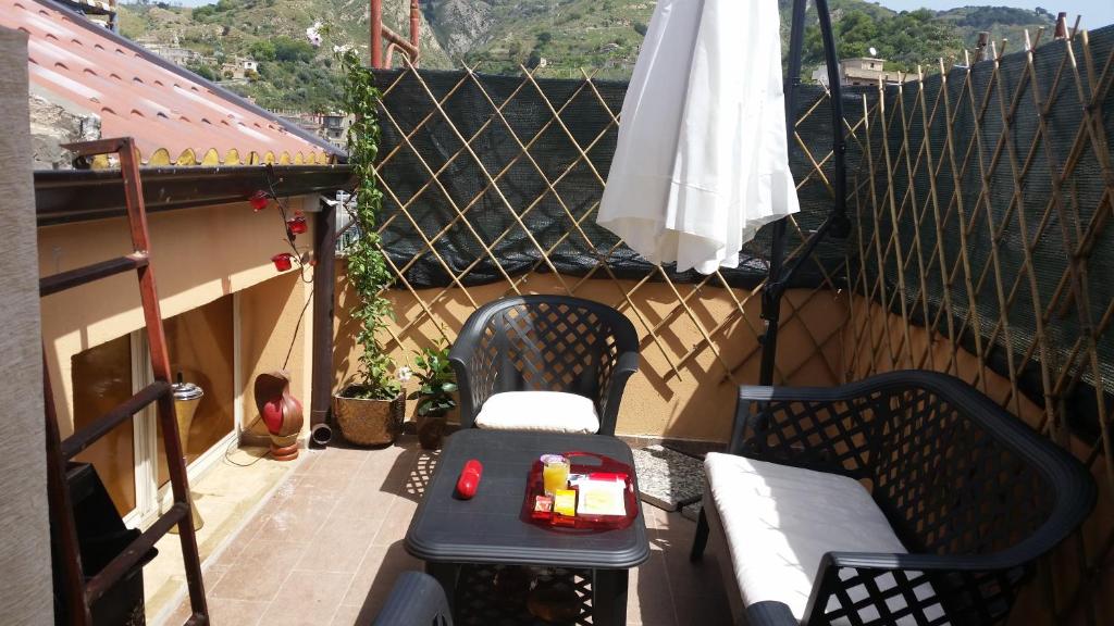 Romantico monolocale veranda privata vista mare