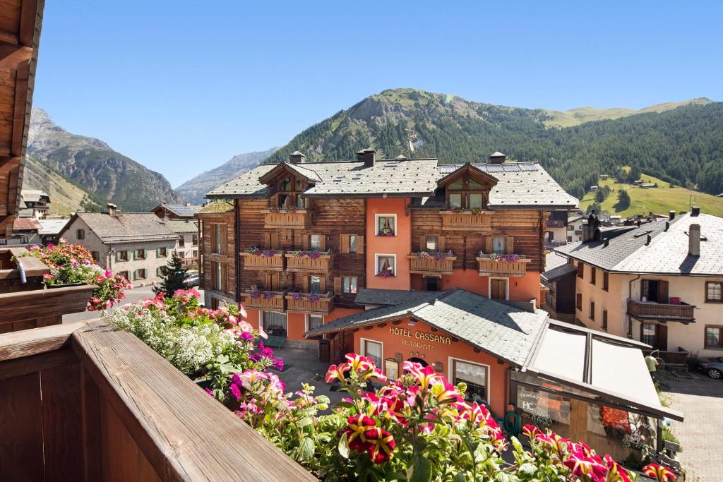 Mountain Spirit Apartments