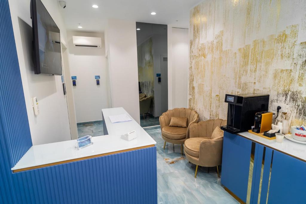 Suite 14