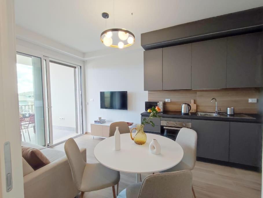 Suite Elegance a due passi dal mare con posto auto