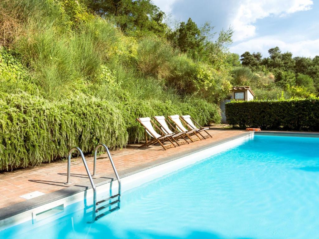 Spacious Villa in Sermugnano with Private Swimming Pool