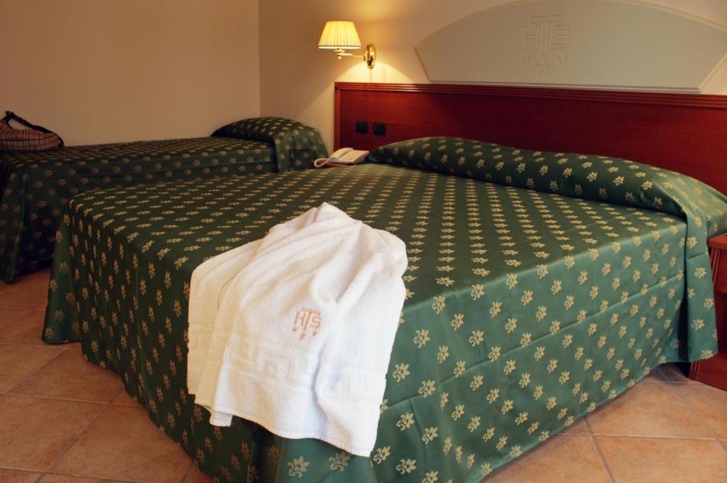 Hotel Tito Serrano'