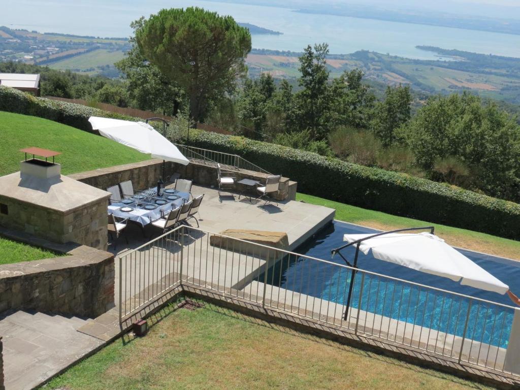 Villa Corleone oberhalb des Trasimenischen Sees