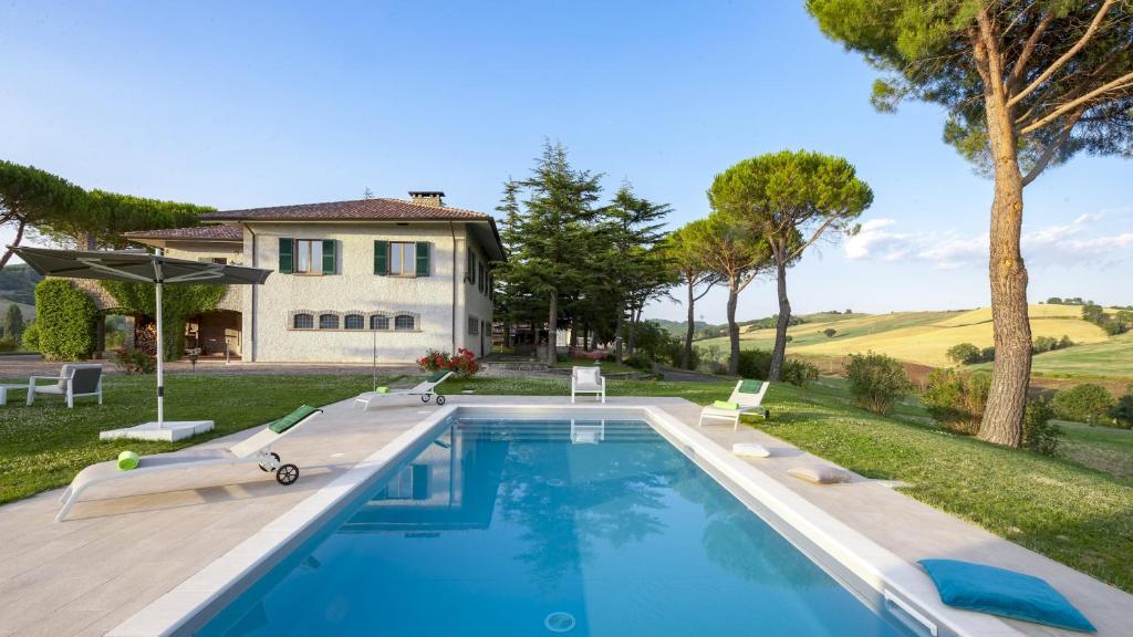 VILLA PAOLINA 9&1, Emma Villas