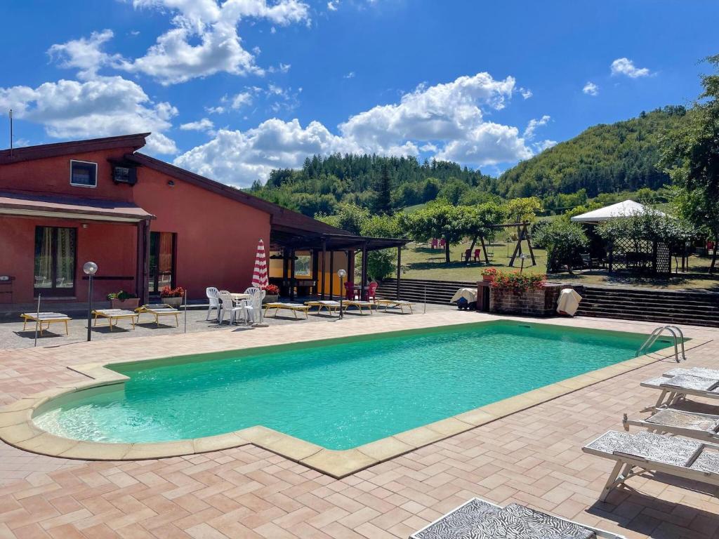 Welcoming holiday home in Urbania with pool